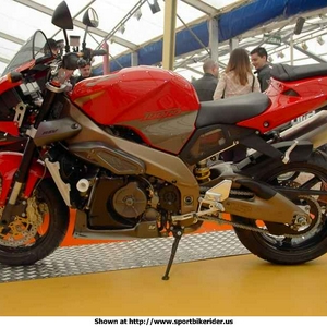 aprilia_tuono.jpg.jpg