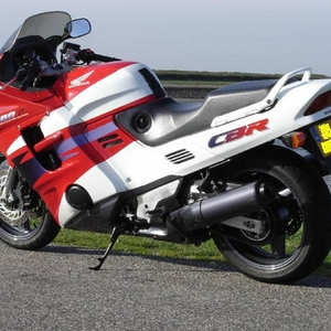 cbr1000.jpg