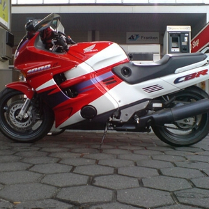 cbr1000.jpg