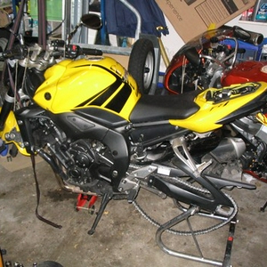 fz1 wielloos.jpg