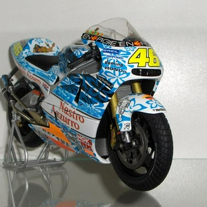 Rossi 2001 Mugello1.JPG