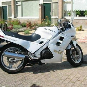 VFR 1987 wit-2.JPG