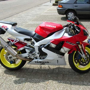 R1.jpg