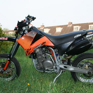 KTM 660 SMC 2003 eigenaar >> zoekt leuke Naked Bike