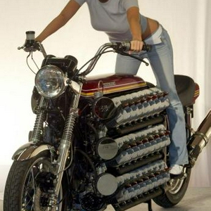 48-cylindermotor klein.jpg