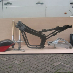 bakkerframe001.jpg