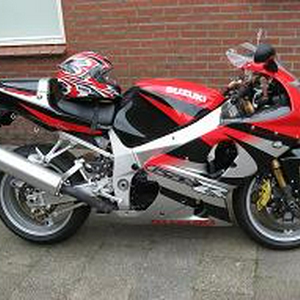 suzuki 1000 003.jpg