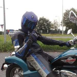 30082007128 (Small).jpg