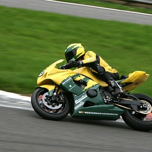 eaurouge.jpg
