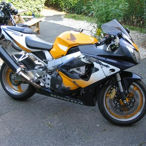 Blade crash 002 (Small).jpg