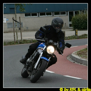 400 meet 040-border.jpg