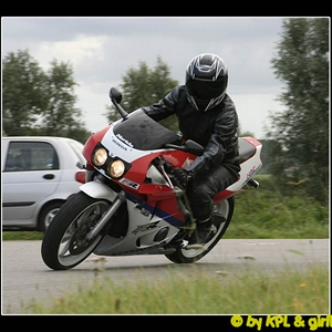 400 meet 201-border.jpg
