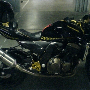 Kawa Z750 Black Scorpion!!!