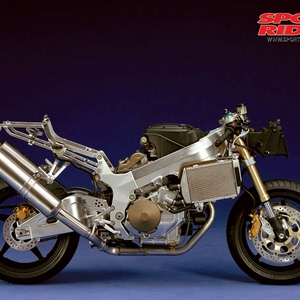 hon-rc51-800.jpg