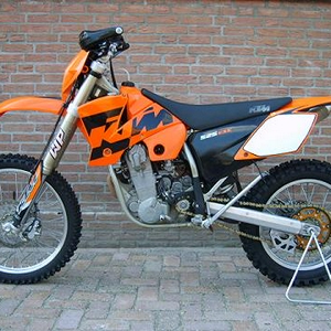ktm 525 exc 2004.jpg