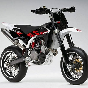 husqvarnamotard2008-1.jpg
