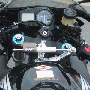 TK: Stturdemper R6 '98-'02 (tankmodel)