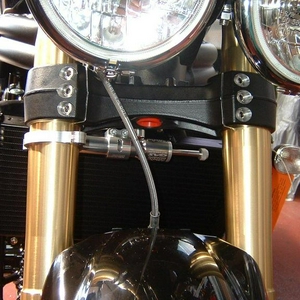 SterzoSpeed Triple1050.JPG