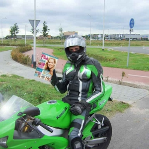 wootervrouwenpak.jpg