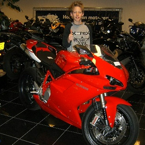 SA501864.JPG