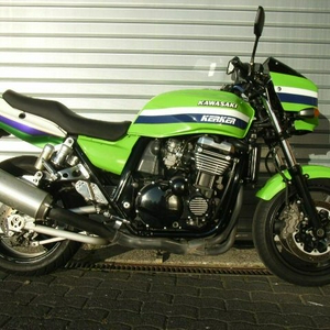 ZRX1100R_DE1.jpg