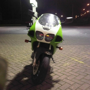 Mijn zx7r verkleind.JPG