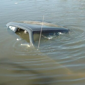 Auto te water.jpg