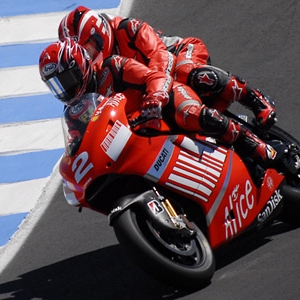 moto-gp_ducati_two-seater.jpg