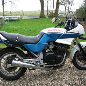 Suzuki gsx750es 1986 E500.-