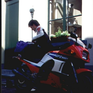 900R_1.JPG
