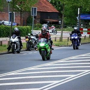 251828919_6_pVzW (Medium).jpg