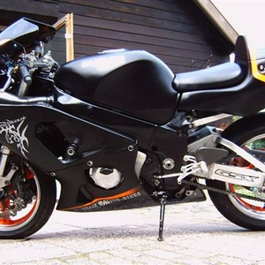 Te Koop Suzuki GSXR 750 SRAD special