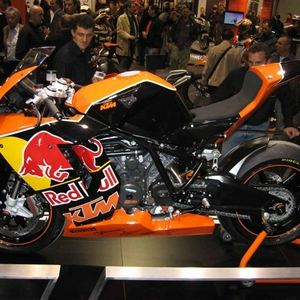 KTM_RC8_SBK (Medium).jpg