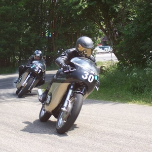 r33.jpg