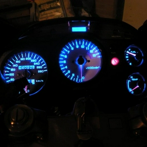 Herschaalde kopie van VFR Blauwe leds.jpg