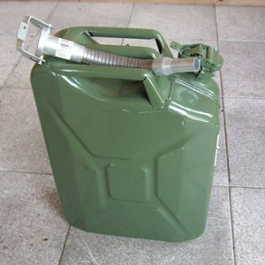 Stalen jerrycan met vulslang