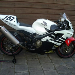 Honda CBR-Sport Racer met Kenteken !
