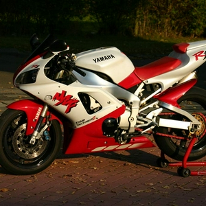 r1.jpg