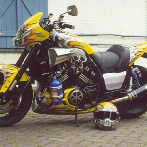 VMaxRalphmetbotspet.jpg