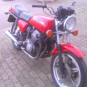 CB 750 - 02