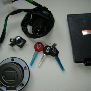 nieuwe slotenset cdi voor yamaha r1 2008