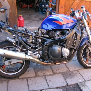 Gixer 1100/Bandit 1200/GSXF1100 compleet uitlaatsysteem