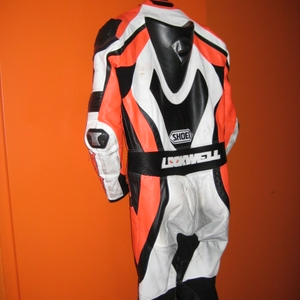 lookwell2.JPG