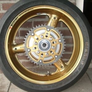 wielen set Suzuki