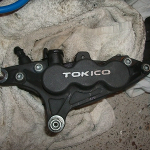 Tokico 6-zuiger remklauwen
