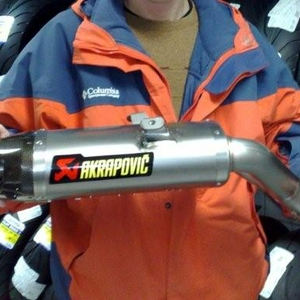 Akrapovic.jpg
