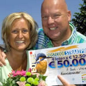 8b3a7910-f4b9-4c0b-bf4a-c30747c34623_1193755193465-UITSL_straatprijs2_rondehoekjes.jpg