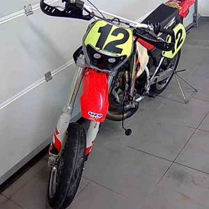 B3.jpg