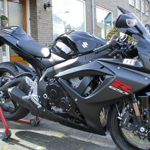 gsxr 750.jpg