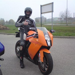 DSC00096 (Medium).JPG